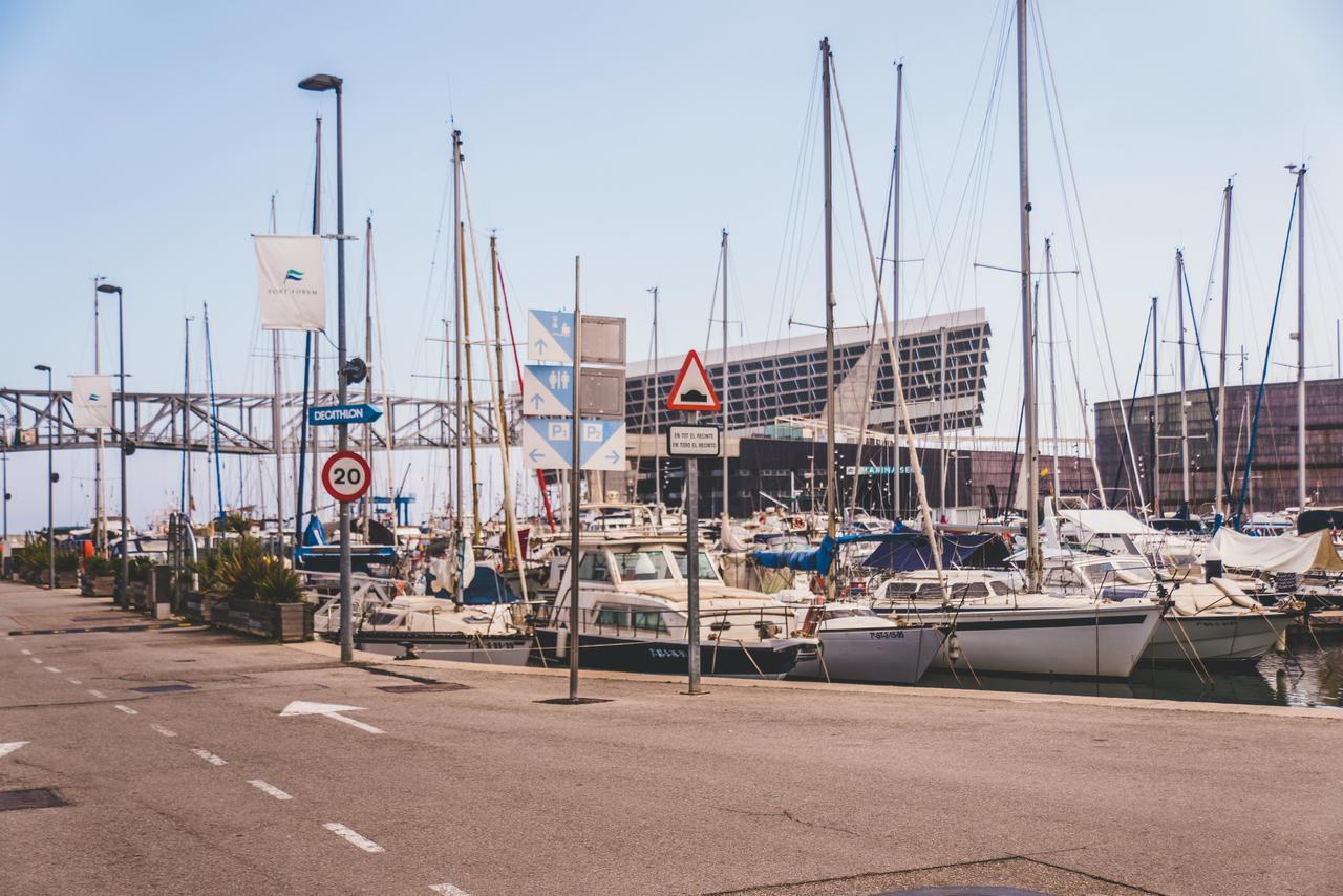 Motor Yacht Boatel Hotel Barcelona Eksteriør billede